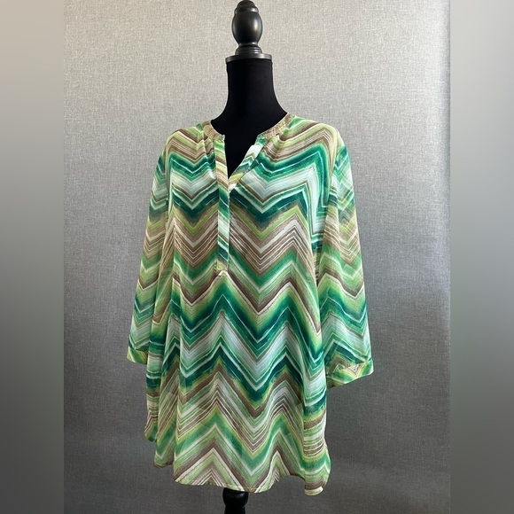 CHICO’S SHEER TOP WITH SEQUIN COLLAR - Size 2 - Picture 1 of 6